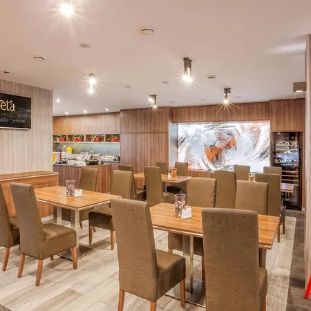 Beta 酒店